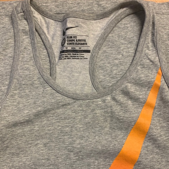 Nike Women’s Tank Top Sz XS - Picture 4 of 4